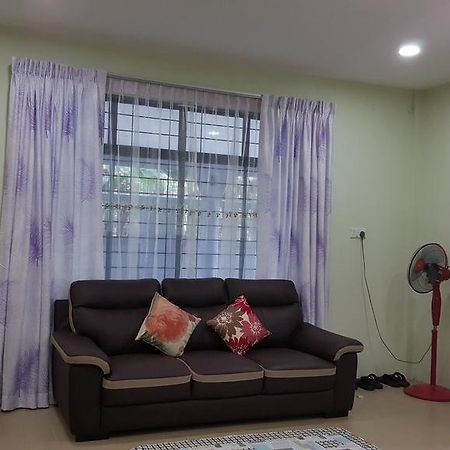 Ellis Lot 310 Villa Kuching Eksteriør bilde